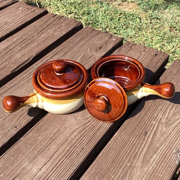 2 Vintage Ceramic Ramekins with Lids Brown Beige Handles Soup Crocks - Picture 2 of 4